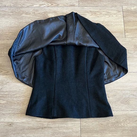 Darling Wool Cape Jacket/Blazer - Picture 6 of 7